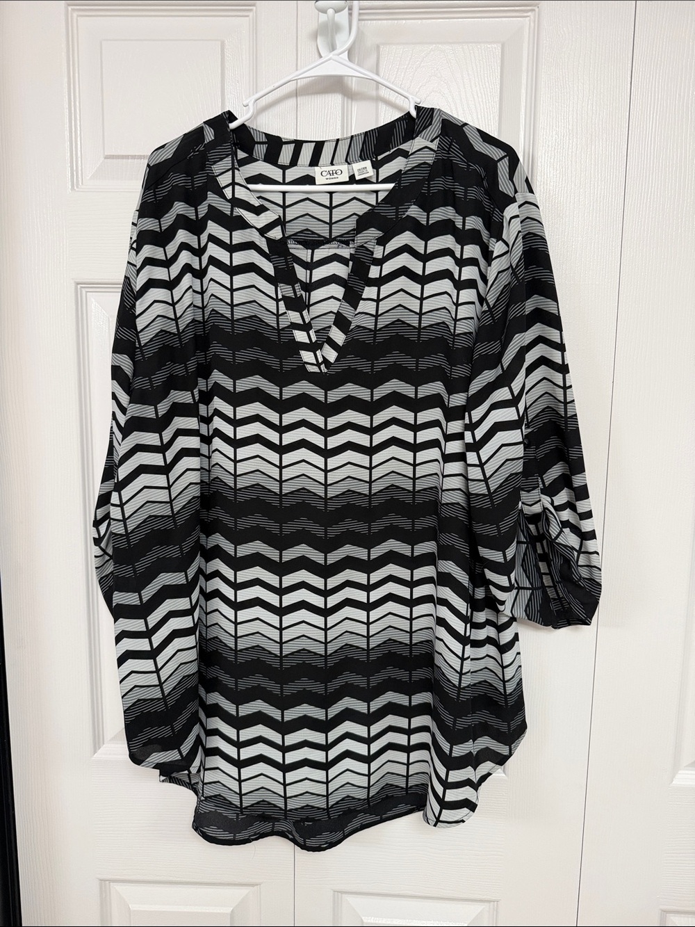 Cato Black & White Chevron V-Neck Blouse